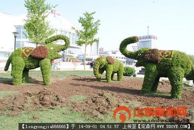 园林绿化工程中的艺术与实用 雕塑小品、实景绿化与施工图纸的完美融合